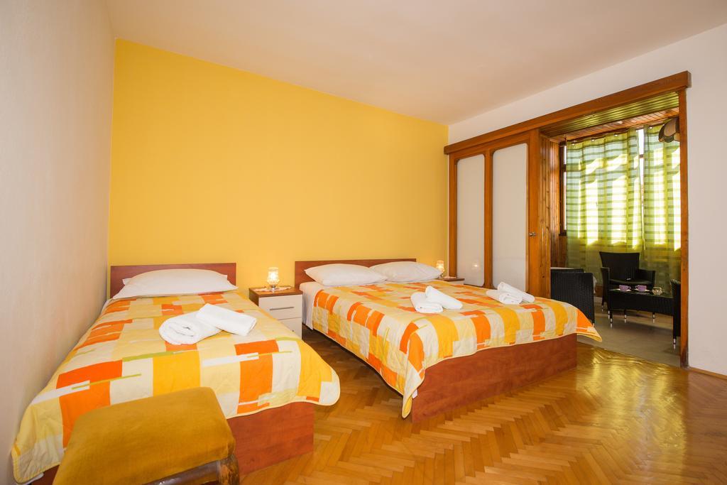 Apartments Marieta Makarska Exterior foto